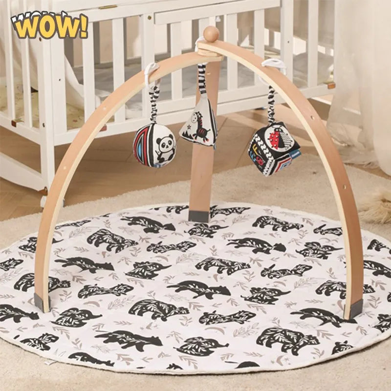Houten Babygym Raket - Montessori Speelgym met Hangende Rammelaars