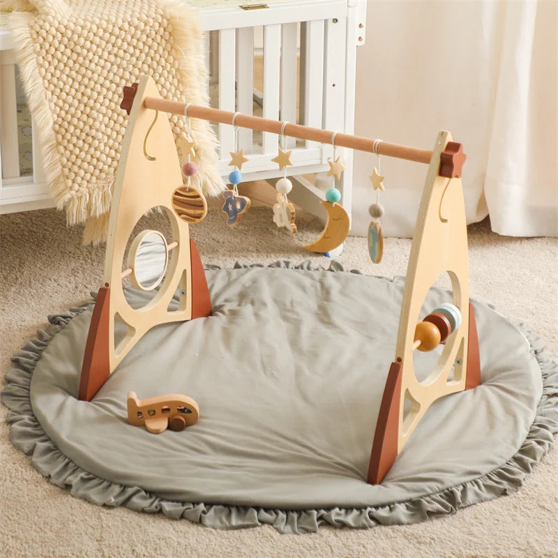 Houten Babygym Raket - Montessori Speelgym met Hangende Rammelaars