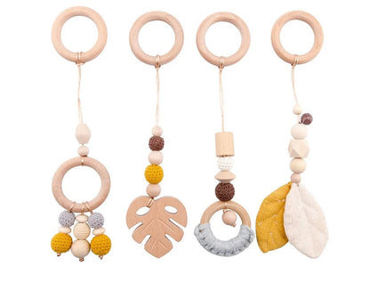 Houten Babygym Raket - Montessori Speelgym met Hangende Rammelaars