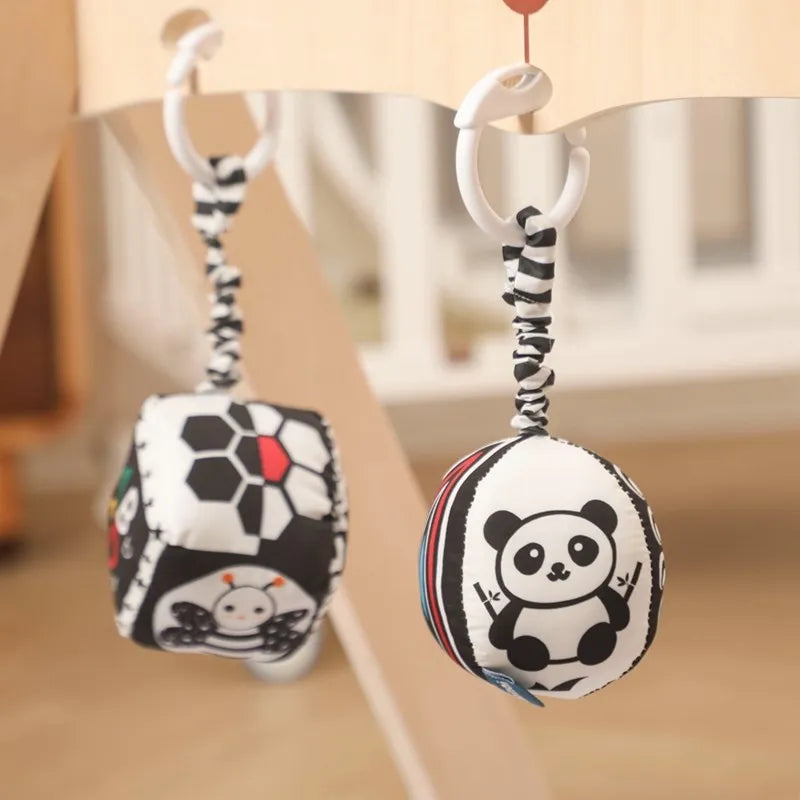 Houten Babygym Raket - Montessori Speelgym met Hangende Rammelaars